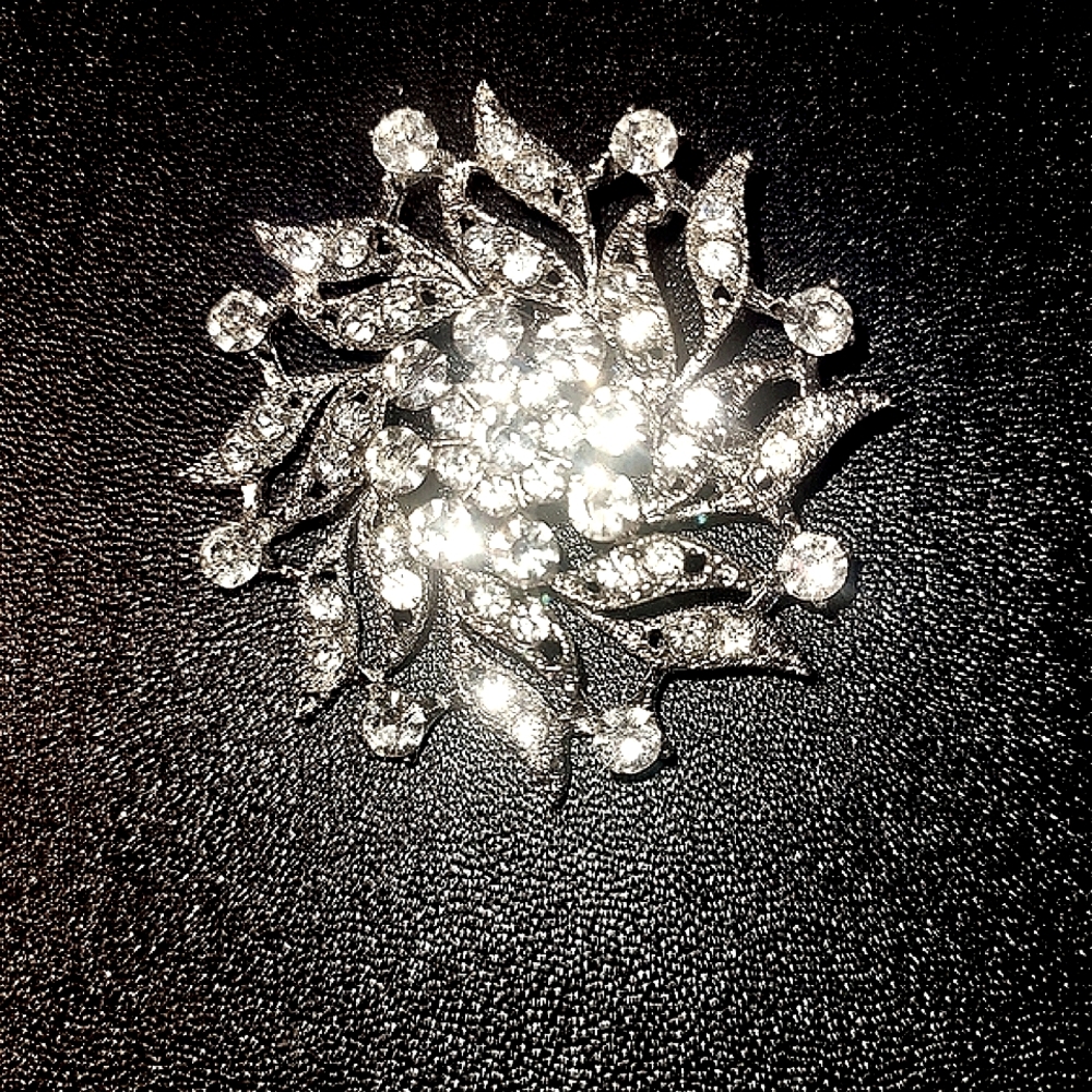 Elegant Silver Toned Crystal Brooch
